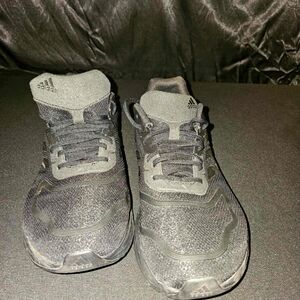 Black Adidas.(brand new)